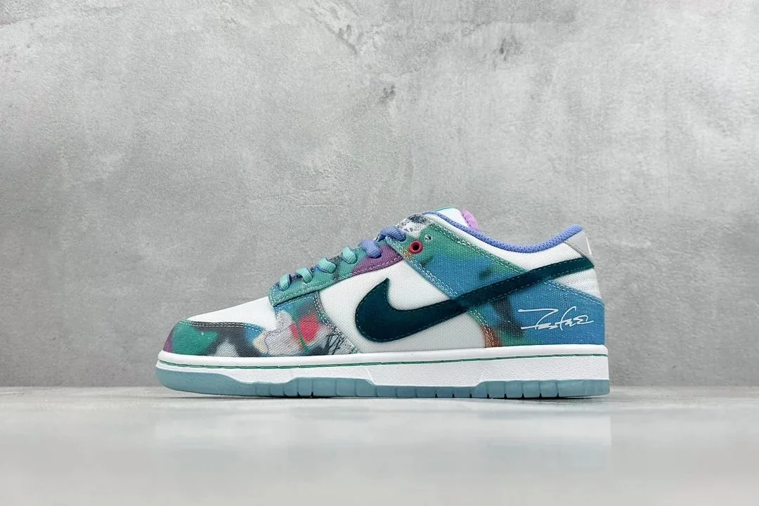 Nike SB Dunk Low Futura Laboratories White Blue Sneakers