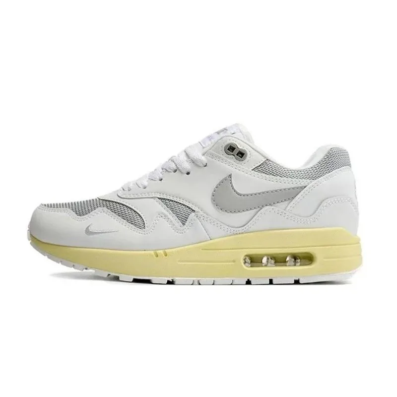 Nike Air Max 1 — Photo 15