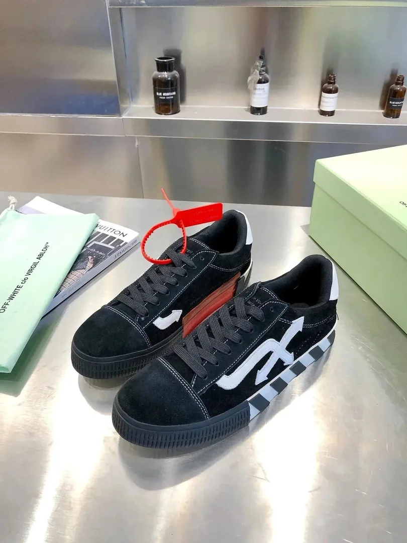 Off-White Vulc Low Lace-Up Skate Shoes — Photo 10