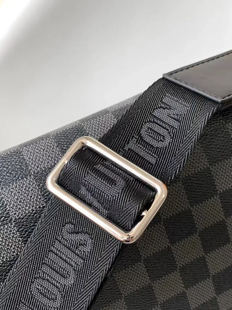 Louis Vuitton District Messenger Bag — QC
