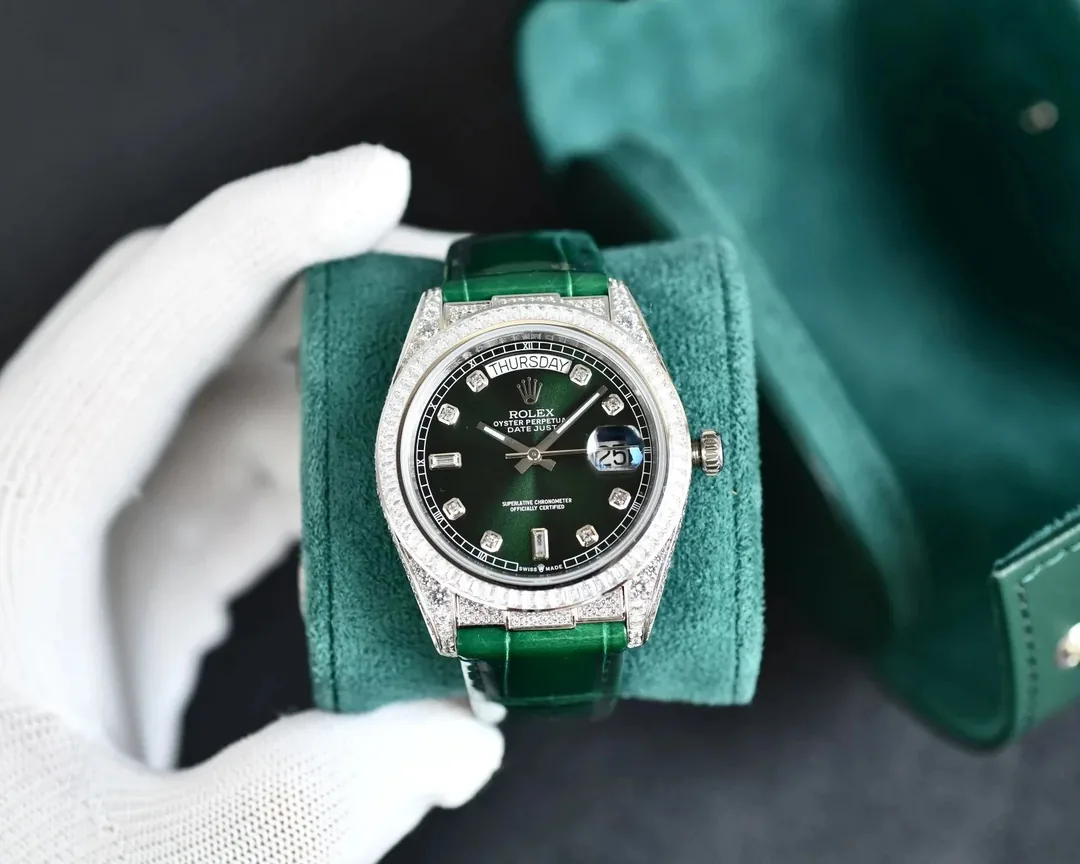Rolex Datejust Rose Gold Diamond Bezel Watch — Photo 11