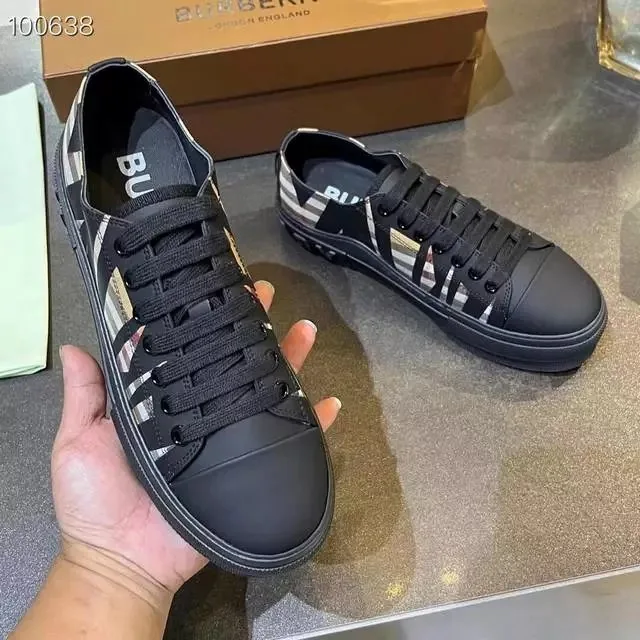 Burberry White Plain Low-Top Sneakers — Photo 7