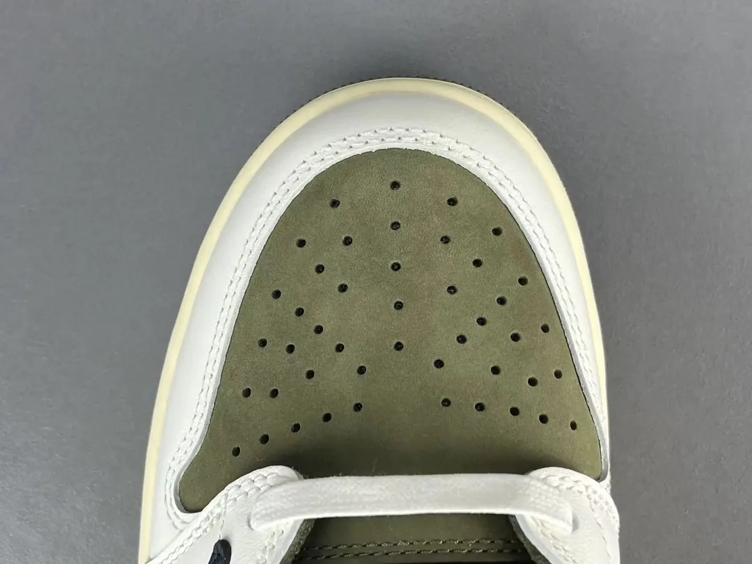 Air Jordan 1 Low Olive — Photo 9