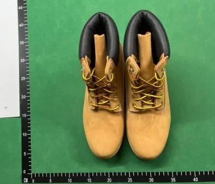 Timberland 6-Inch Premium Boot Wheat Brown Lace-Up Boots — Photo 12