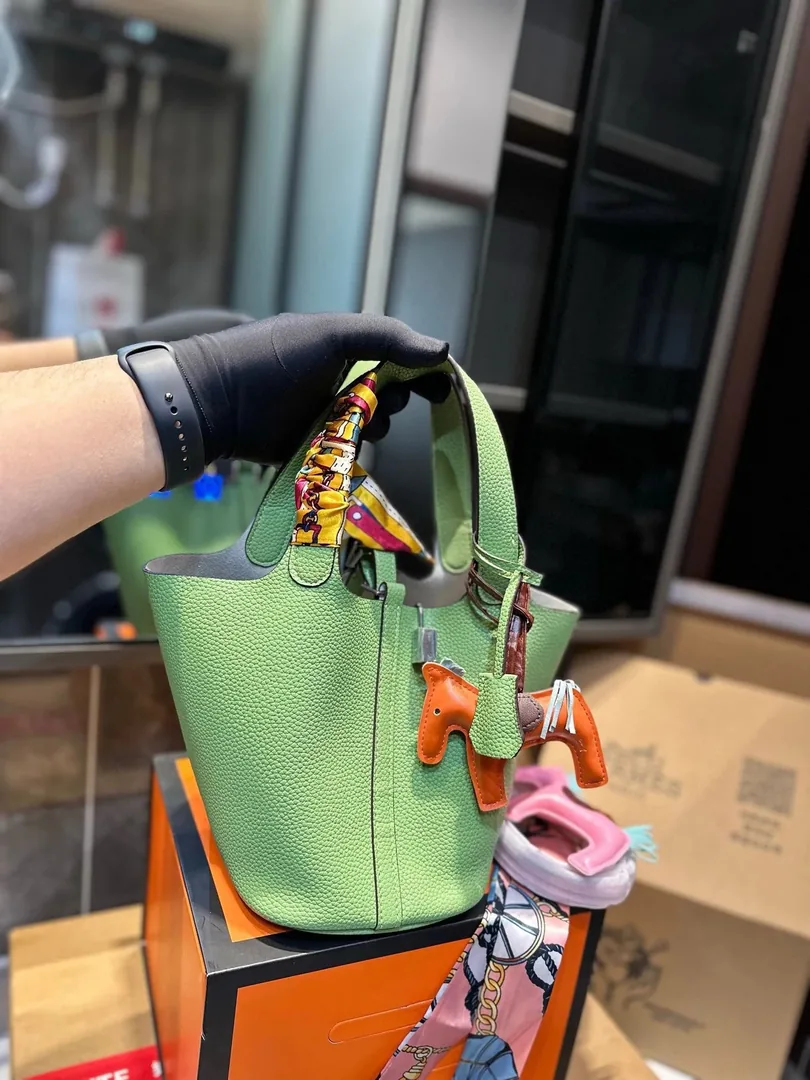 Hermes Picotin Leather Bucket Bag — photo 4
