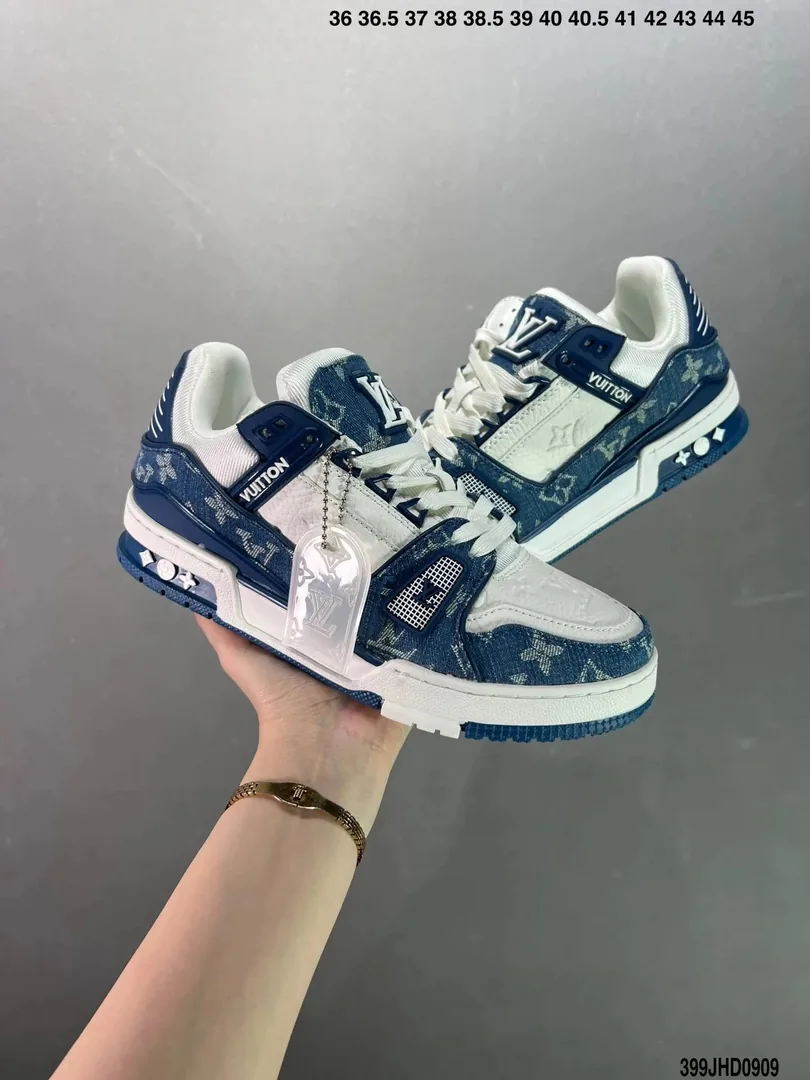 Louis Vuitton LV x Nike Air Force 1 VT Trainers — Photo 10