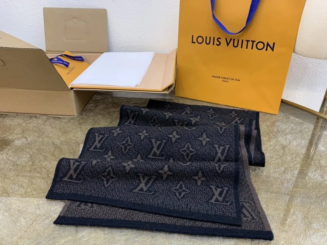 Wool Monogram Eclipse Scarf — QC