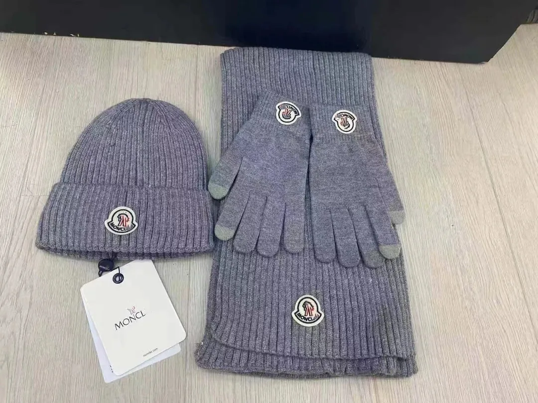 Beanie Scarf Gloves Set — QC