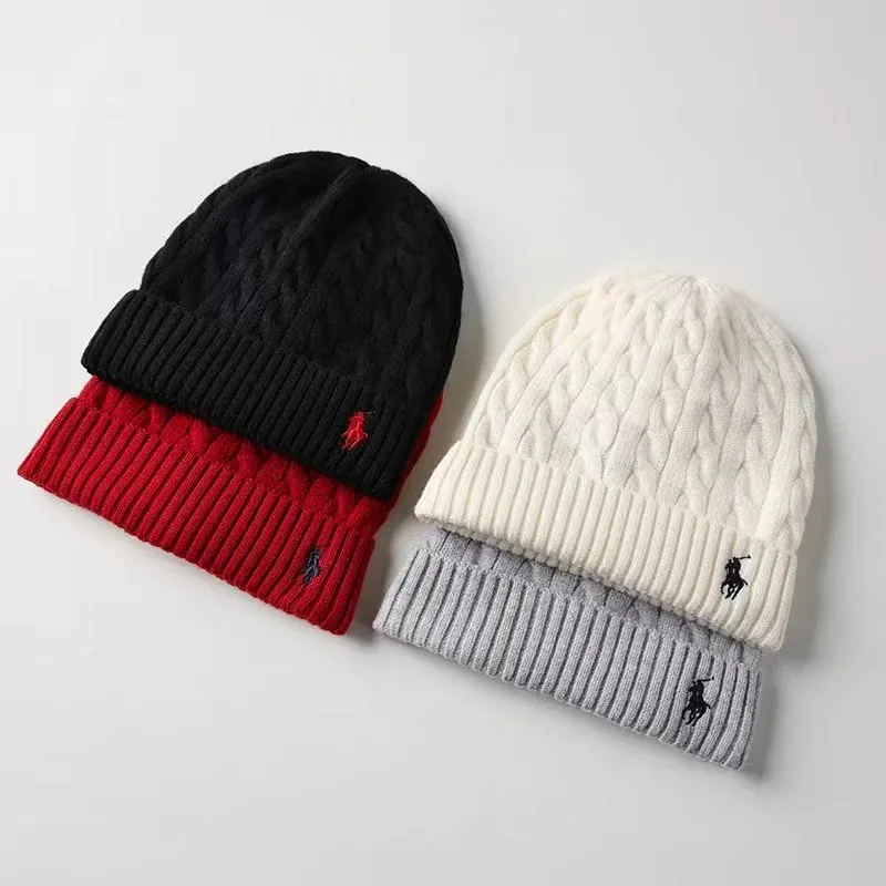 Wool Knit Beanie And Scarf — Photo 9