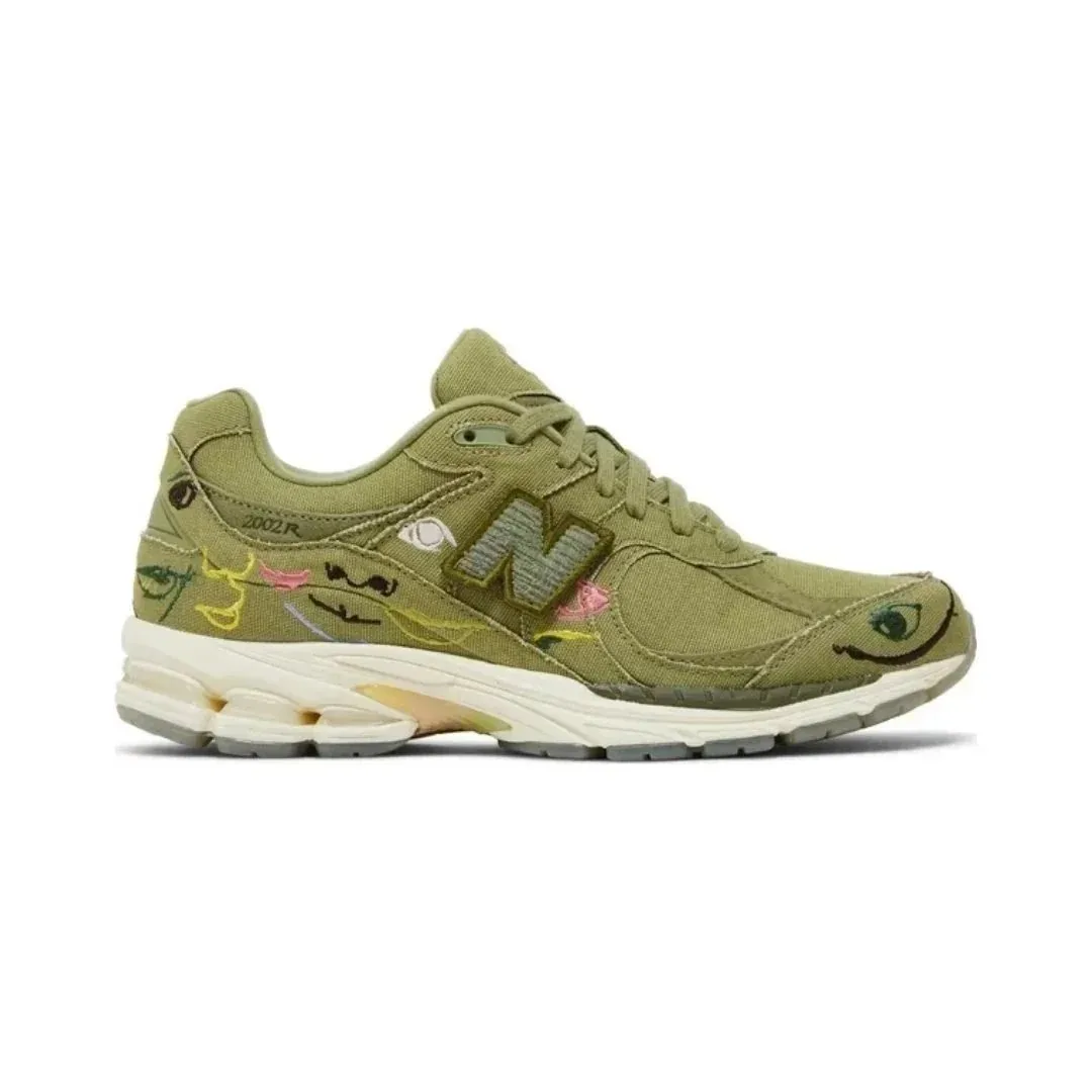 New Balance NB 2002R Bee Print Lace-Up Sneakers — QC