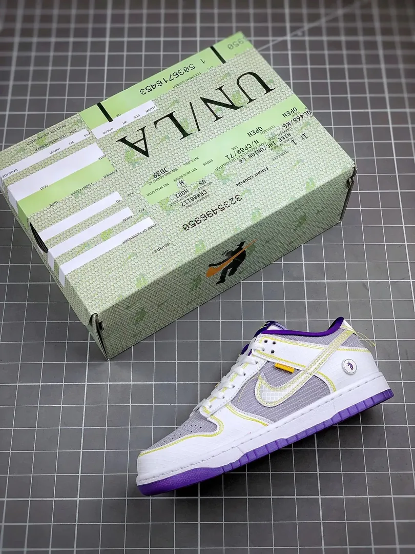 Nike Dunk Low Union LA Sneakers — QC