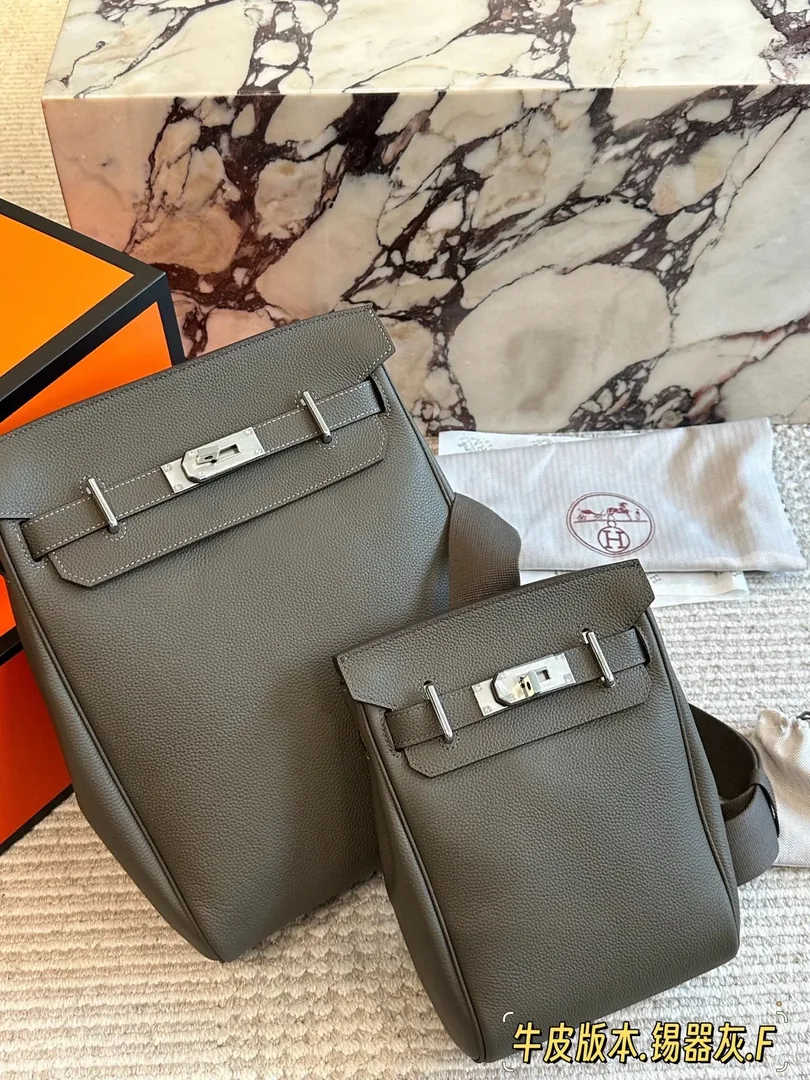 Hermes Leather Handbag — photo 5