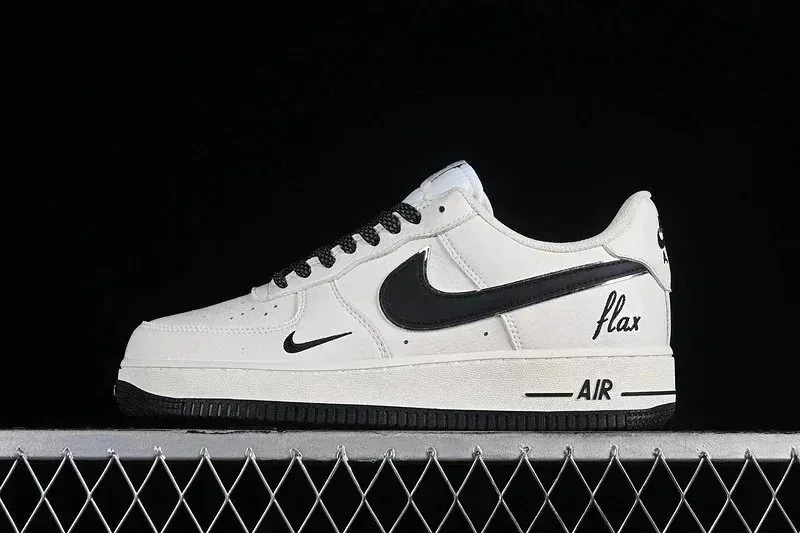 Nike Air Force 1 Low — QC