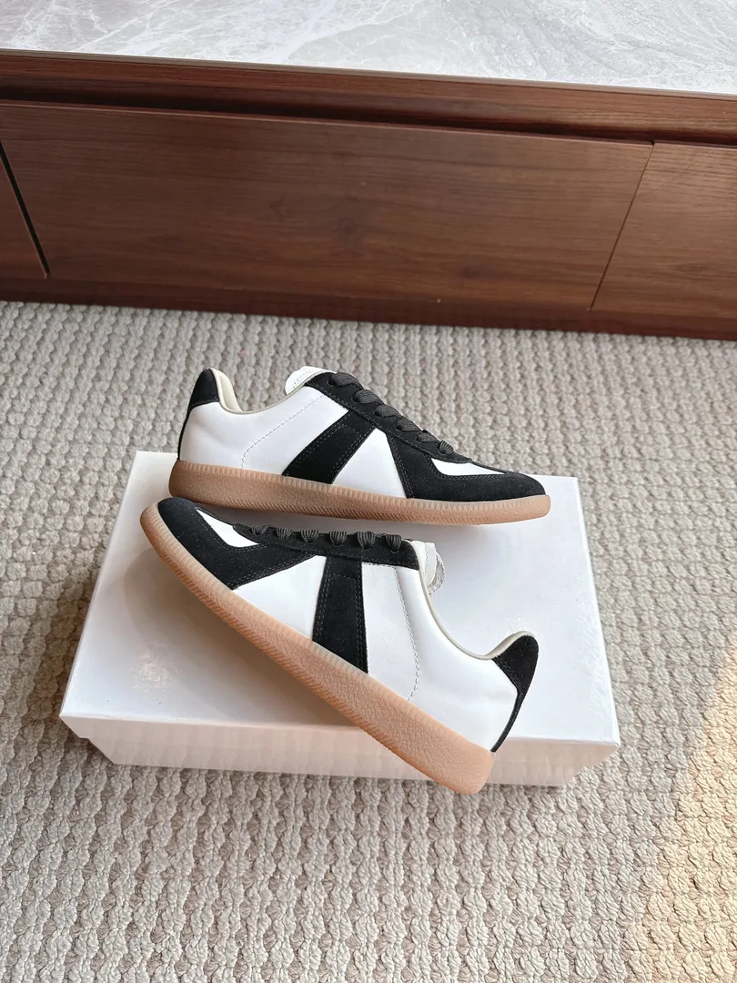 Maison Margiela Replica Black Basic Trainers — QC