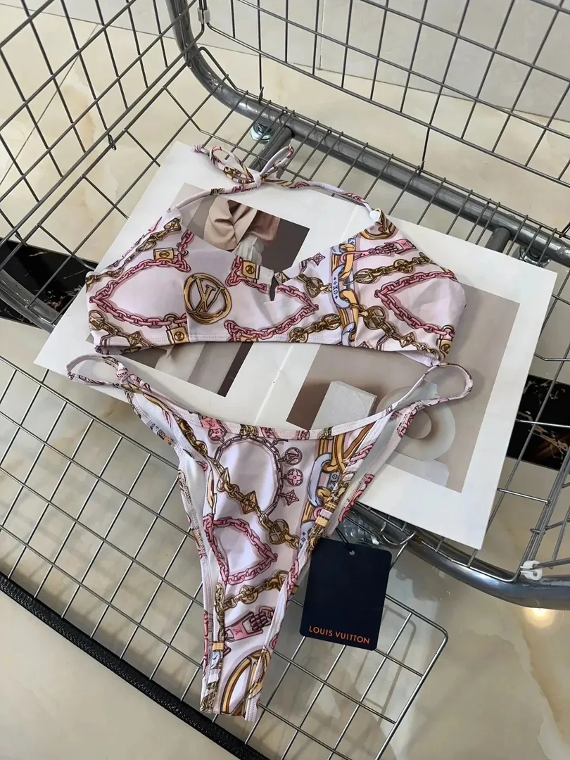 Swimsuit 009 — photo 11