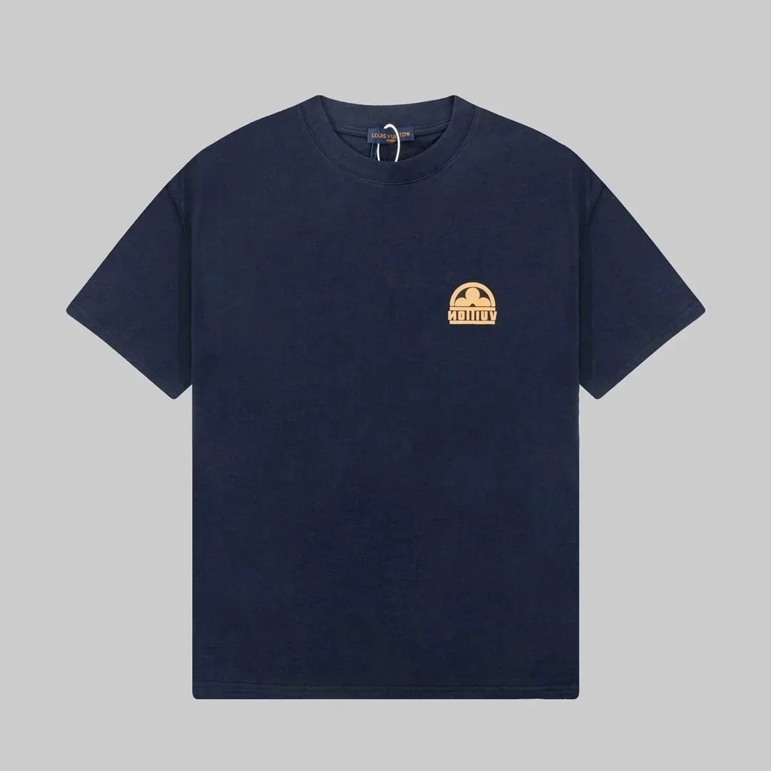 Louis Vuitton Rabbit Print T-Shirt — Photo 9