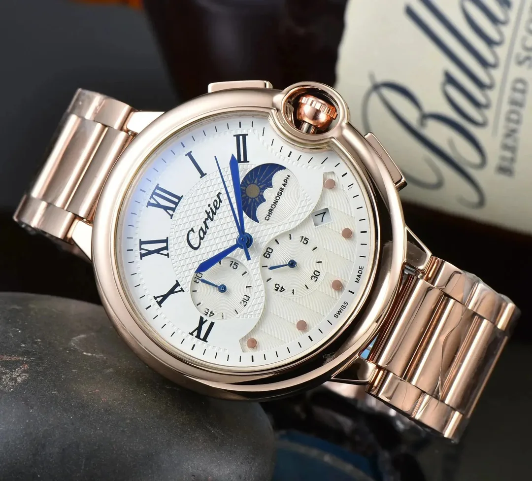 Street Style Watch — QC