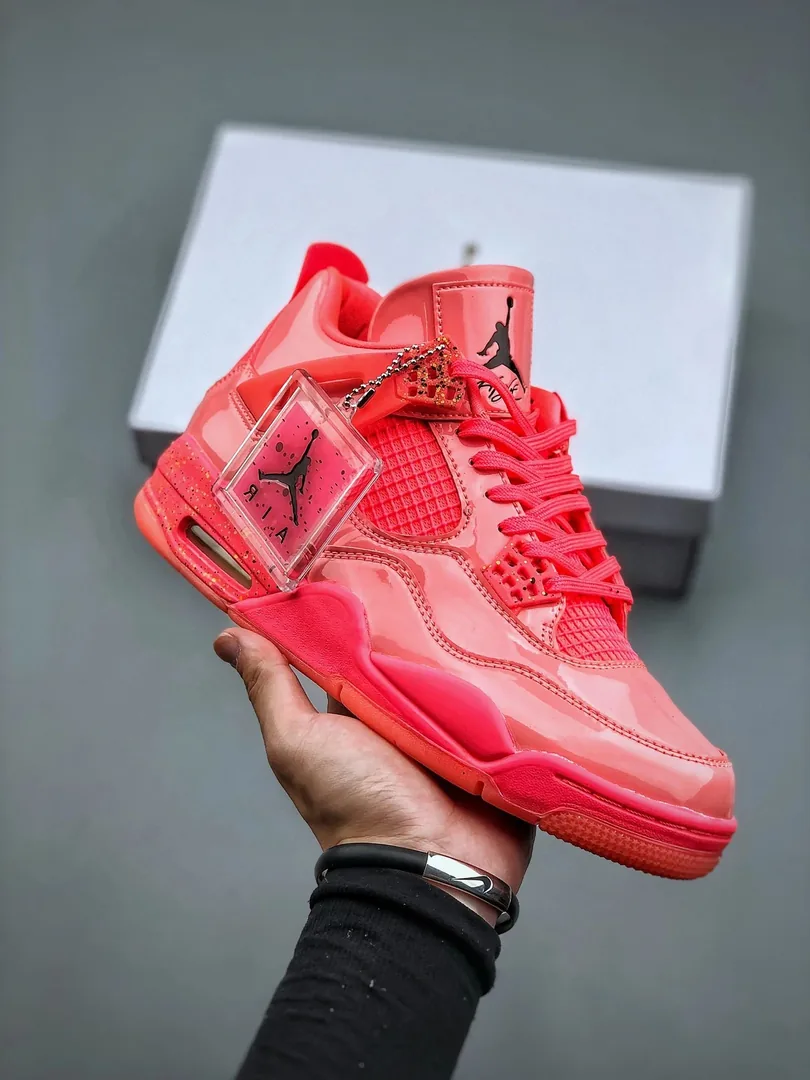Pink Air Jordan 4 Sneakers — Photo 2
