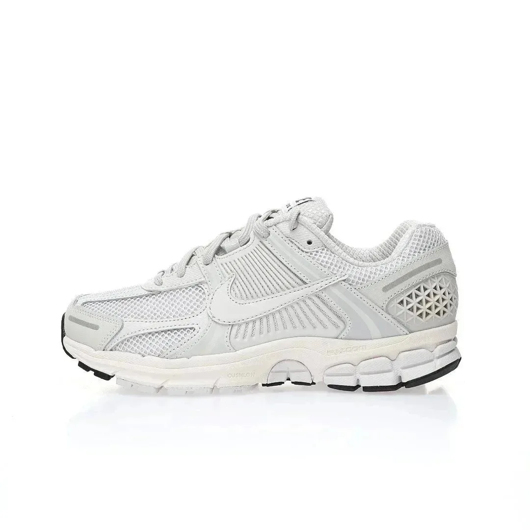 Nike Zoom Vomero 5 Grey Lace-Up Trainers — QC
