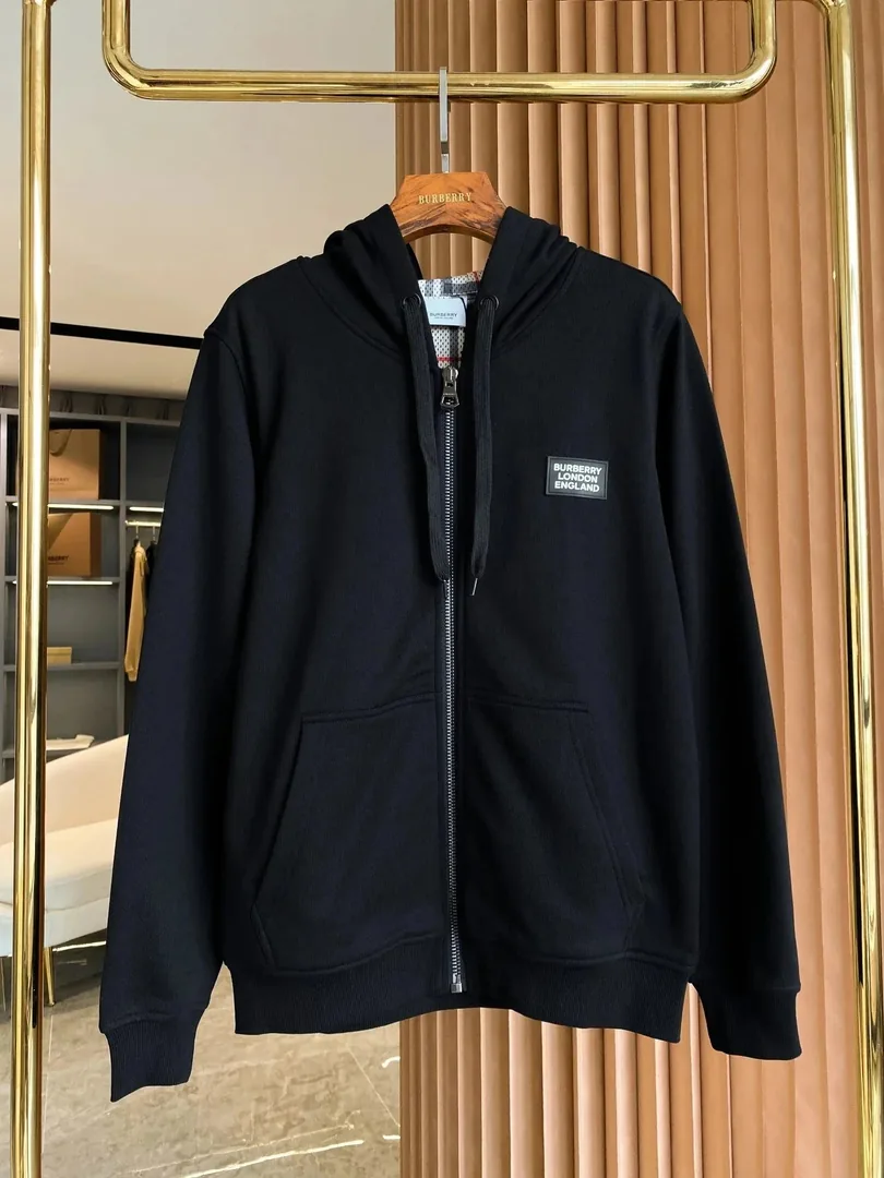 Streetwear Sweatshirt — Photo 9