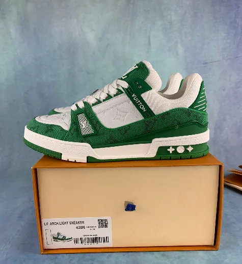 Louis Vuitton LV Trainer Blue Low-Top Trainers — photo 7