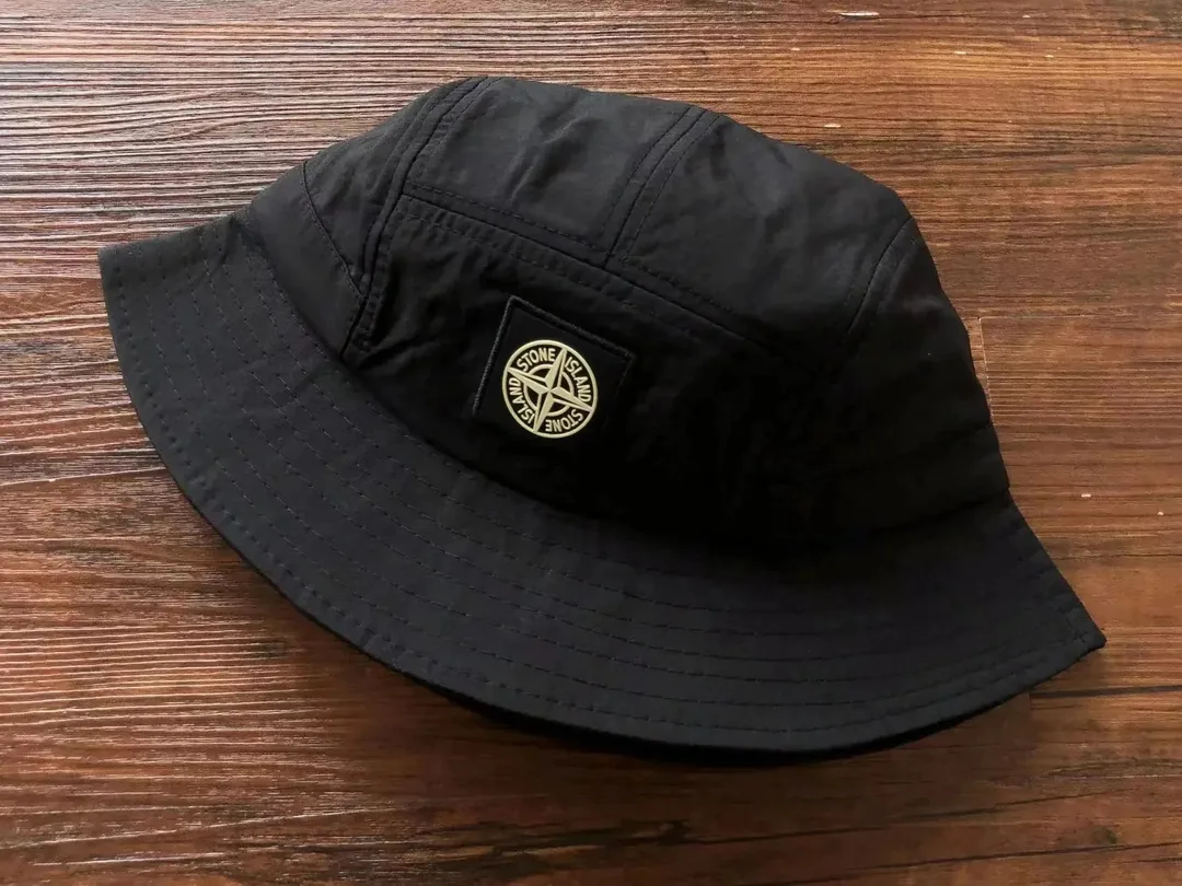 Stone Island Compass Badge Bucket Hat — QC