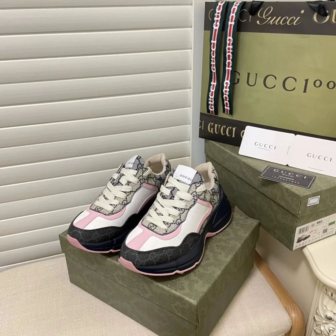 Gucci Run Rhyton White Print Dad Sneakers — Photo 10