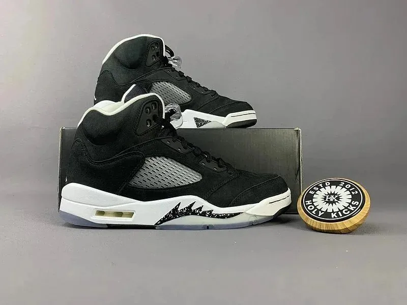 Jordan 5 Black Low-Top Trainers — photo 7