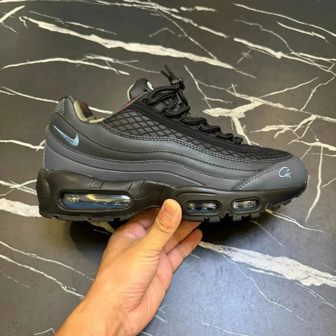 Nike Air Max 95 Olive Lace-Up Running Shoes — QC