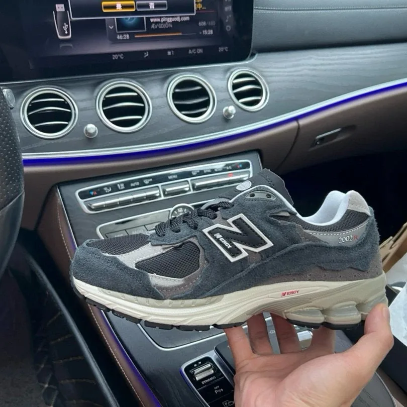New Balance 2002R Deconstructed Runners — QC