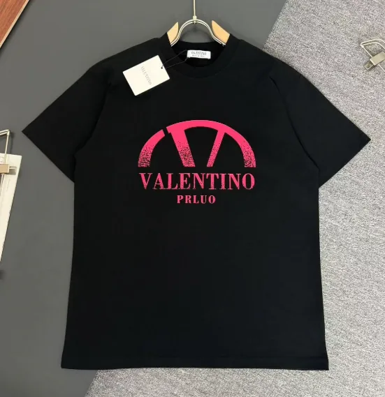 Short-Sleeve Tee — Photo 3