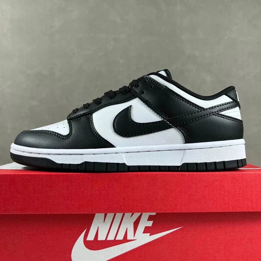 Black White Nike Dunk Sneakers — QC