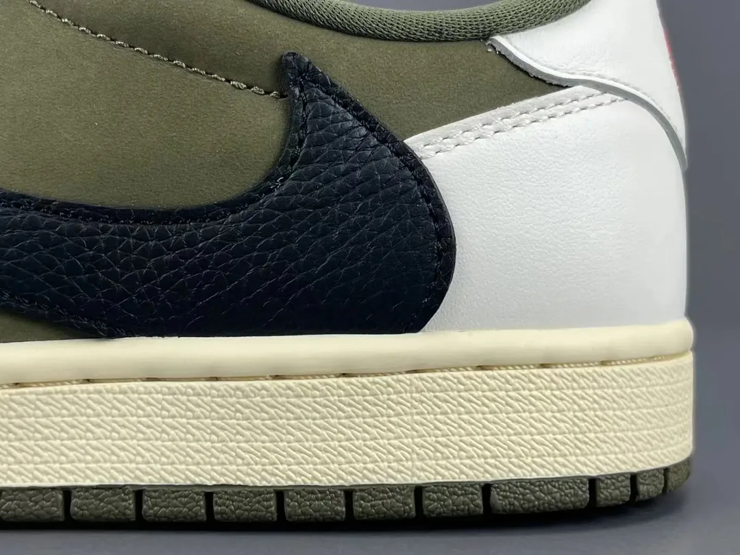 Air Jordan 1 Low Olive — Photo 12