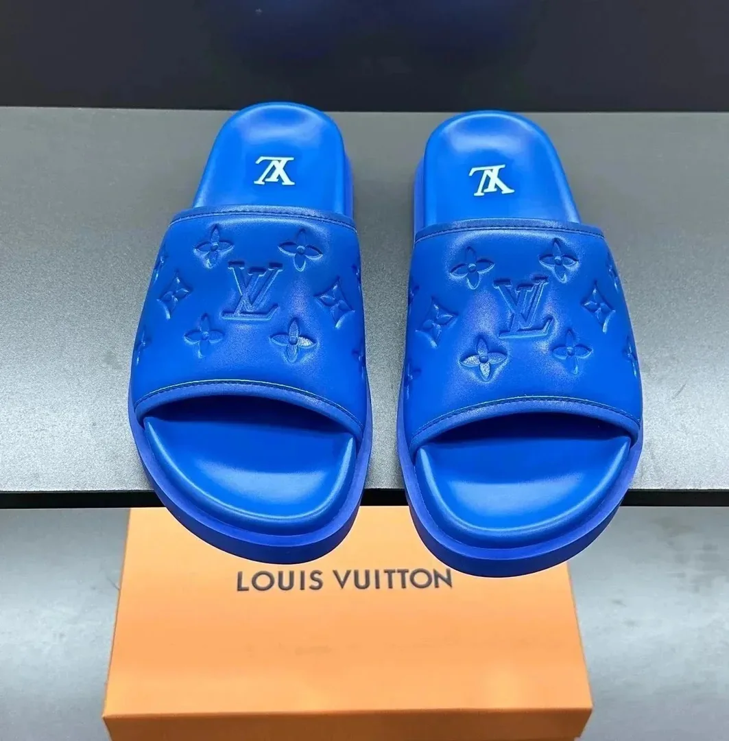 Leather Slides — QC
