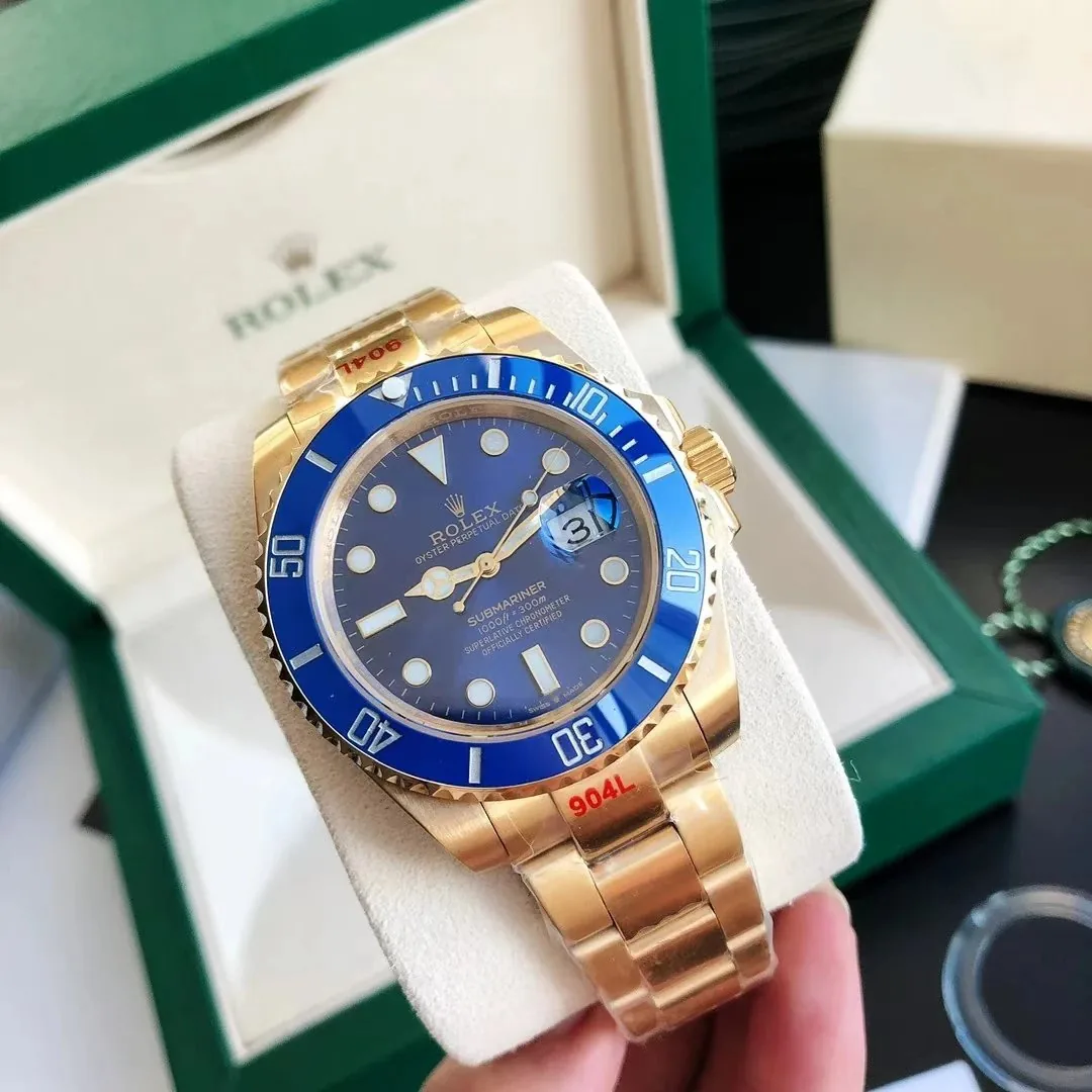 Rolex Submariner Green Bezel Watch — Photo 13