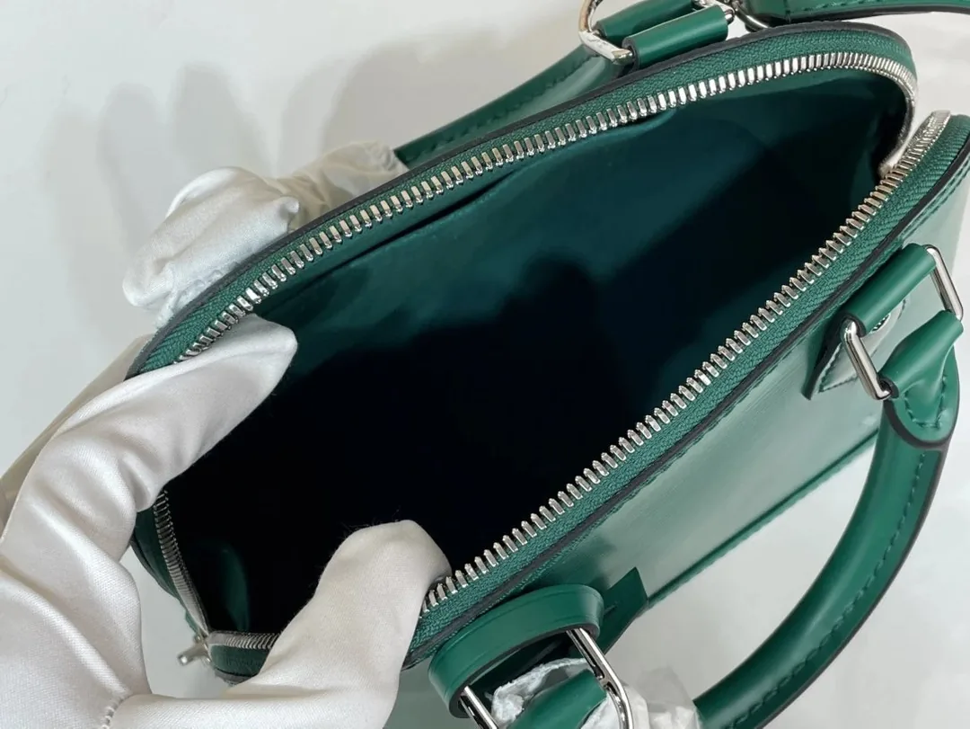 Louis Vuitton Alma BB Handbag — QC