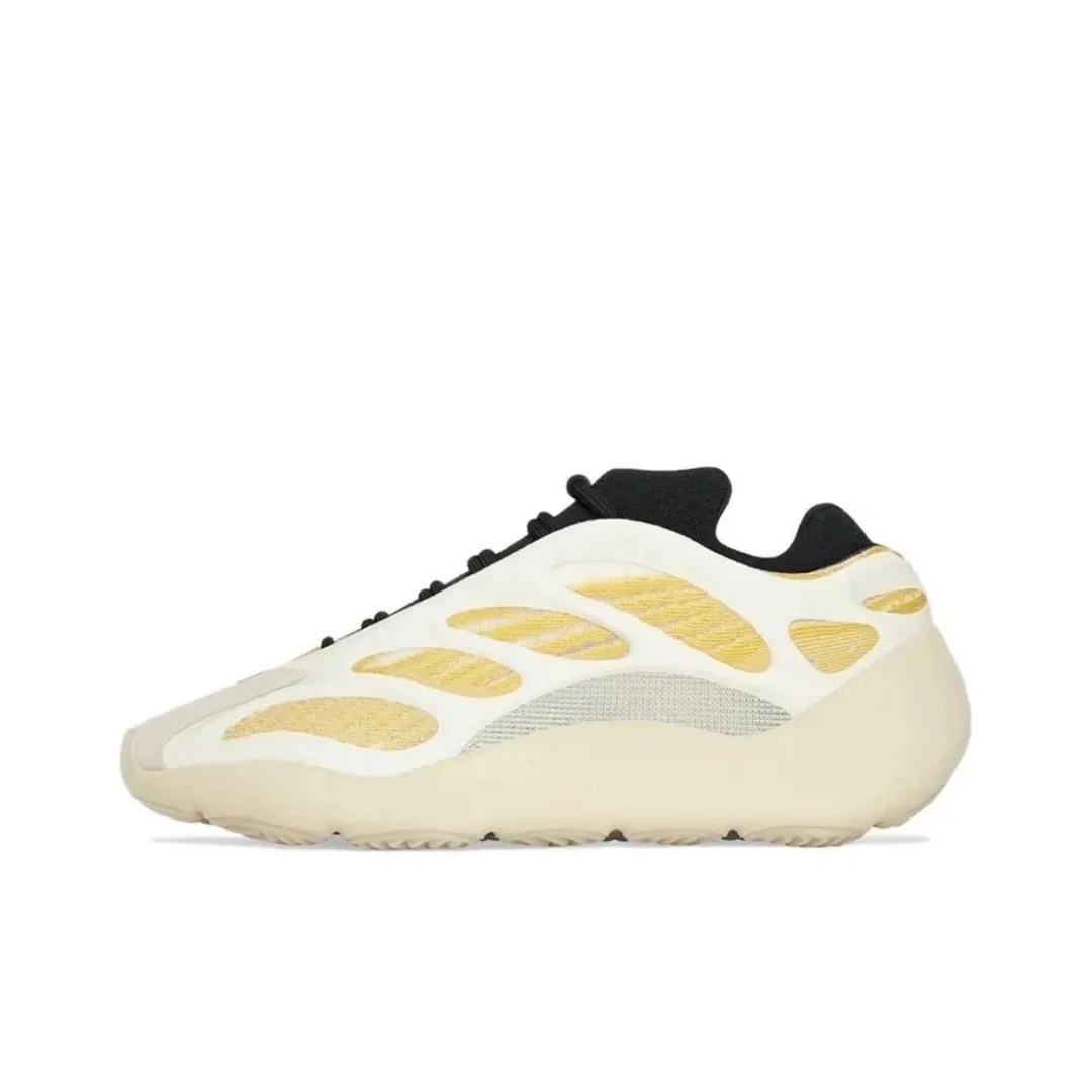 Yeezy Boost 700 Runners — Photo 6
