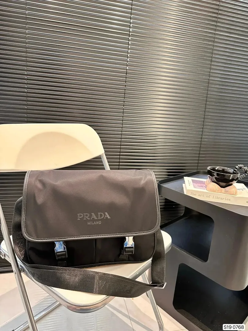 Crossbody Bag — Photo 4