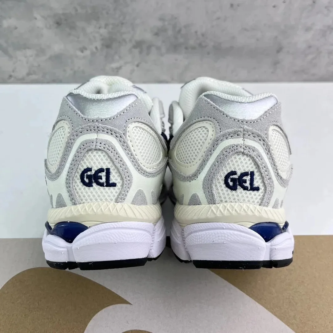 Asics Gel-NYC Dad Shoes — Photo 2