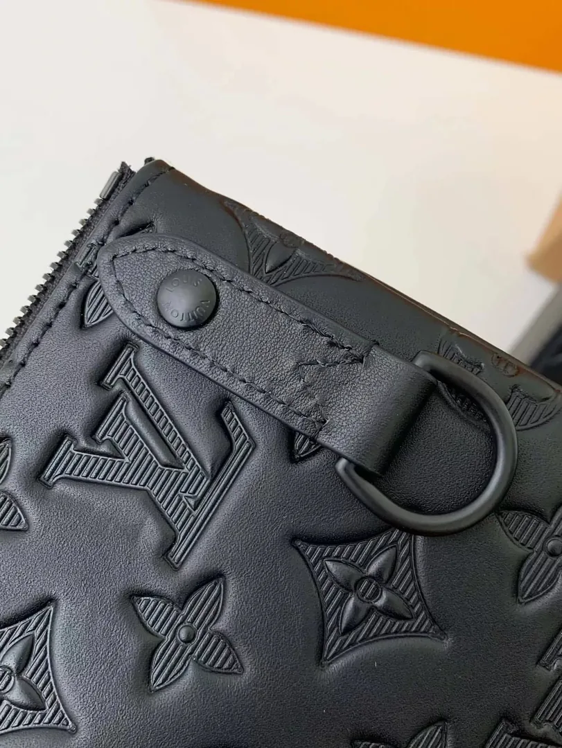 Louis Vuitton Trio Messenger Bag — photo 7