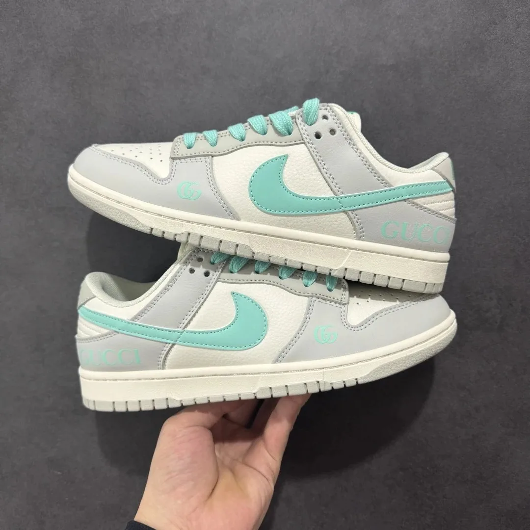 Nike Dunk Low Gucci Collab Top Sneakers — Photo 15