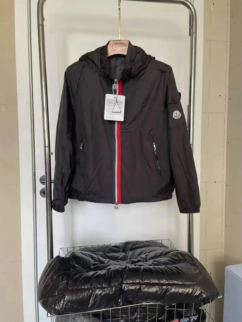 Moncler Jacket — Photo 10