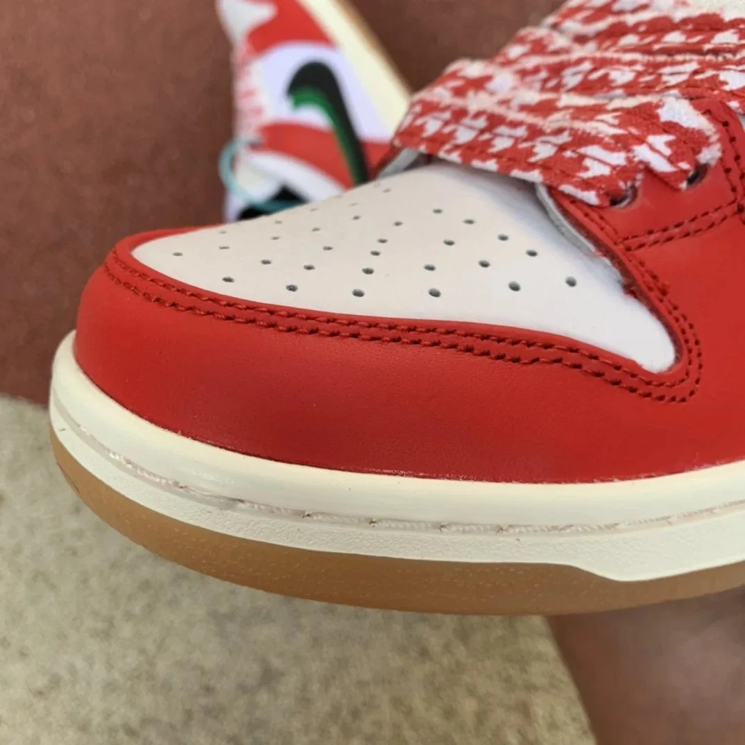 Nike Dunk Low SB Habibi Top Sneakers — photo 8