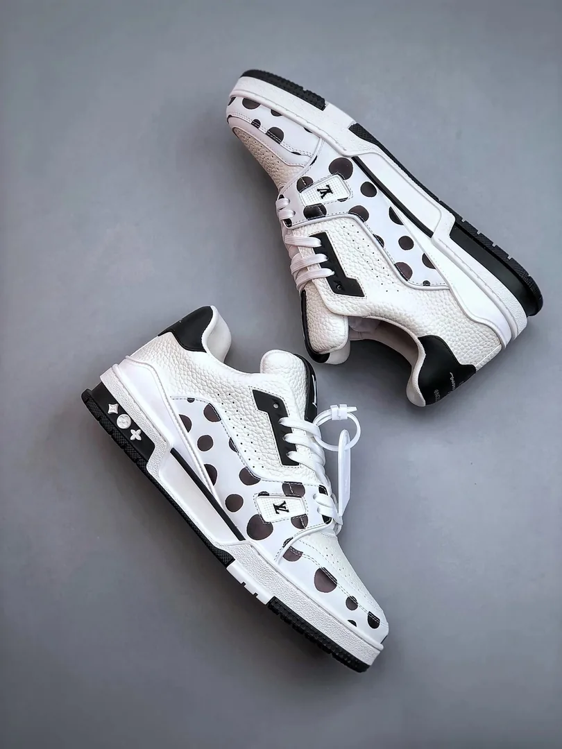Louis Vuitton LV Trainer Speckled Runway Sneakers — Photo 14