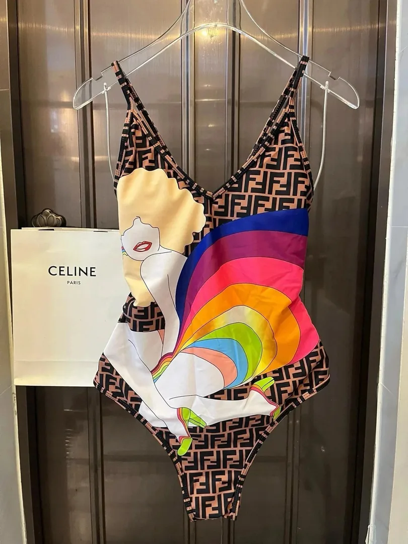 Swimsuit — Photo 9