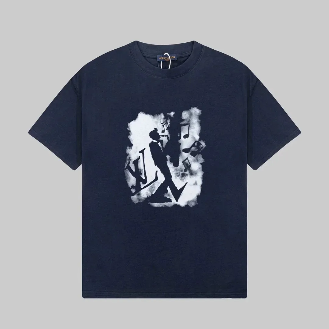 Louis Vuitton Rabbit Print T-Shirt — Photo 6