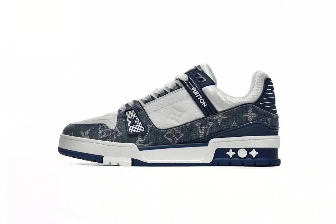 Louis Vuitton LV Trainer White Low-Top Trainers — Photo 10