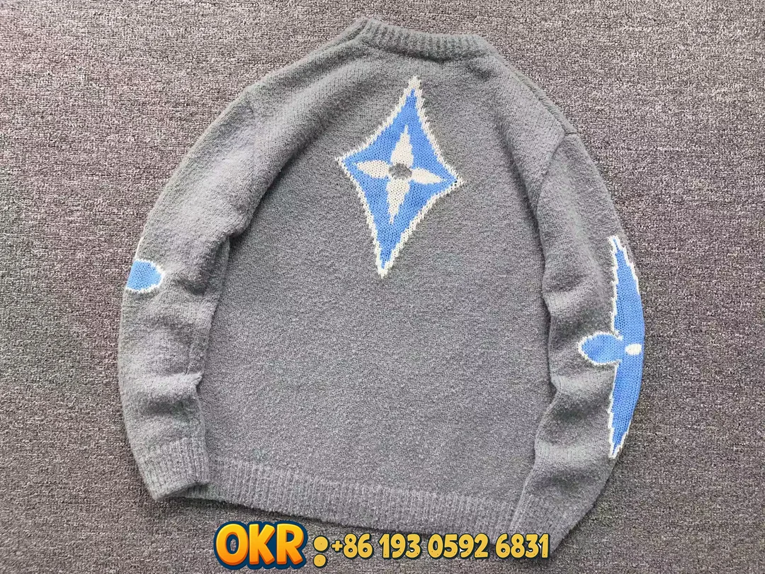 Crewneck Pullover Sweater — photo 12