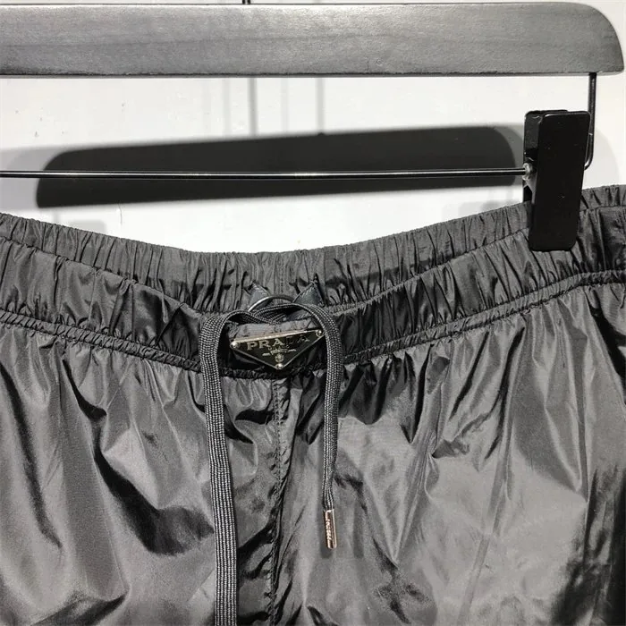 Fabric Detail Shorts — QC