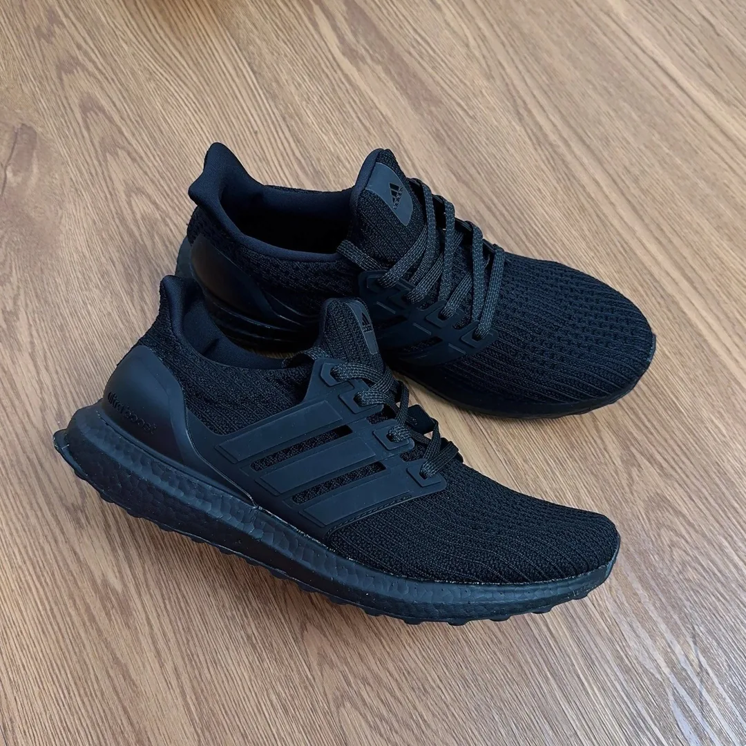 Adidas Ultra Boost 4.0 — Photo 11
